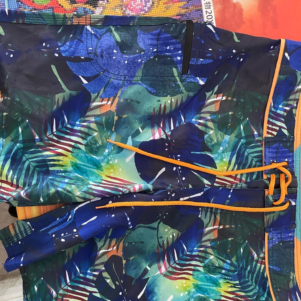 Flomotion Mens Swimming Trunks Sz 34